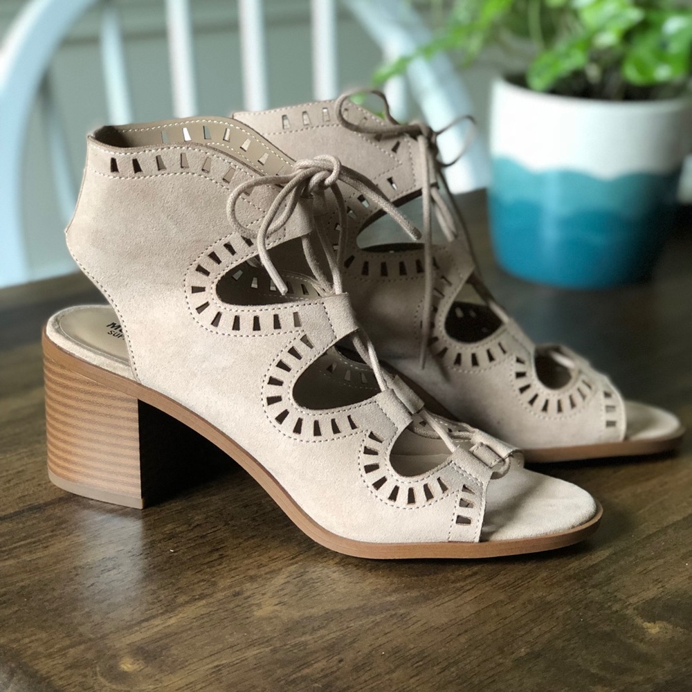 NEW Mossimo Supply Co. Nude Wedge Sandals Size 7.5